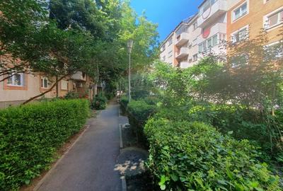 Apartament 2 camere Podgoria , decomadat, centrala proprie - 12