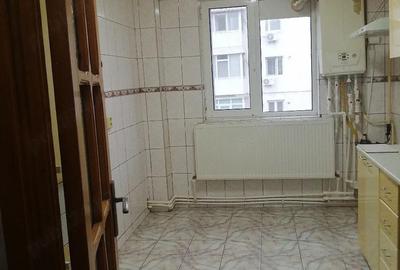 Apartament cu 4 camere decomandat în Viziru 3 - 9