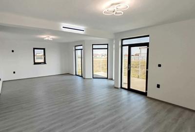 Casă cu 4 camere în Ghercești - 4