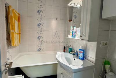 Apartament cu 3 camere decomandat, mobilat în Ultracentral