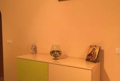 Garsonieră decomandată, mobilată în Central