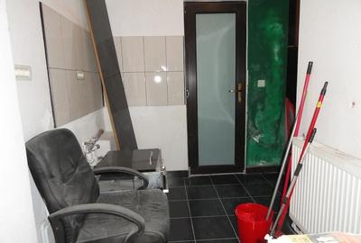 Spațiu comercial, de 70 mp, în Central