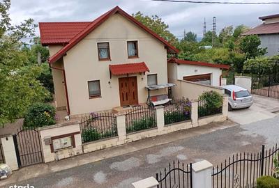 Casă cu 4 camere în Est - 11