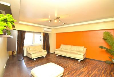 Apartament cu 4 camere semidecomandat în Unirii