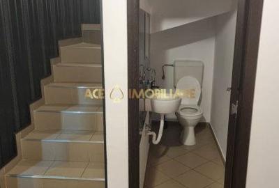 Casă cu 4 camere cu Canalizare în Central - 8