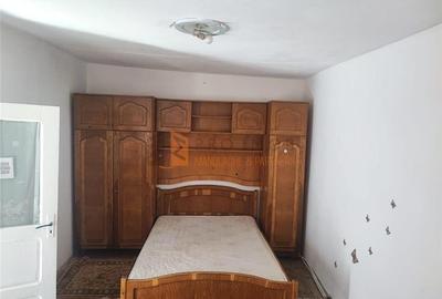 Casa tip parter + mansarda in zona Centru - 2