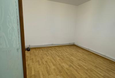 Parter de vila, spatiu birouri, activitati diverse,  intrare individuala, 110 mp - 12