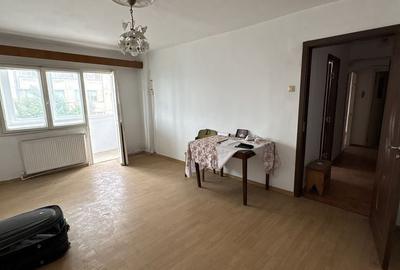 Apartament cu 3 camere în Central - 2