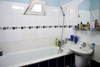 Casă cu 4 camere cu Teren 1100 Mp în Gepiu - 4
