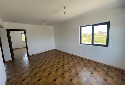 Casă individuală cu 3 camere cu Canalizare în Clinceni - 6