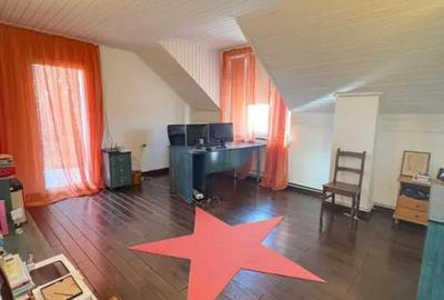 Casă cu 5 camere cu Teren 1500 Mp în Central - 4