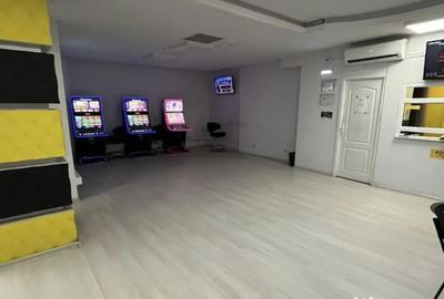 Spațiu comercial, de 100 mp, în Central - 3