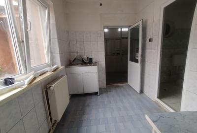 PLAJA MODERN  CASA DE CARAMIDA CU 3 CAMERE 130MP PRET 230000 EURO - 3