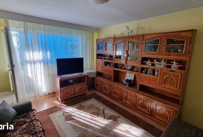 Apartament cu 3 camere decomandat, mobilat în Sud - 11