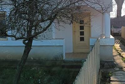 Casă cu 4 camere în Central - 4