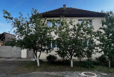 Casa de Vanzare!! - 2