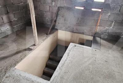 Casă cu Teren 1755 Mp în Malu cu Flori - 12