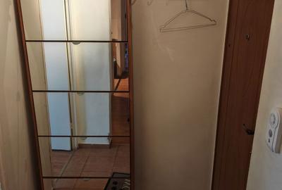 Apartament cu 3 camere semidecomandat în 9 Mai - 5
