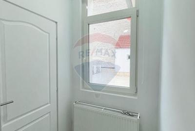 Casa / Spatiu comercial cu 6 camere de inchiriat in zona centrala Casa / Spatiu comercial cu 6 camere de inchiriat in zona centrala - 19