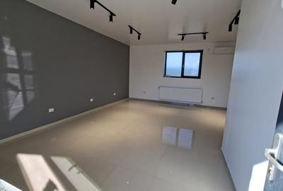 Spatiu 38 mp, Pacurari Rond Era + loc de parcare - 2