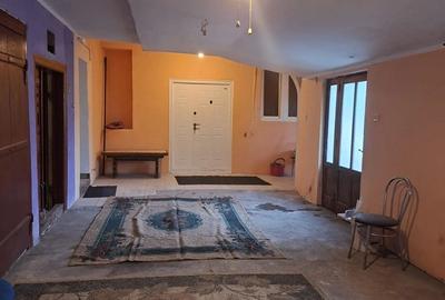 Casă cu 4 camere în Central - 7