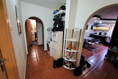 4 camere,et 2, Torontalului, 2 bai, 2 balcoane, centrala proprie, clima - 26