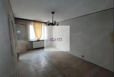 Apartament cu 3 camere decomandat în Sebastian - 3