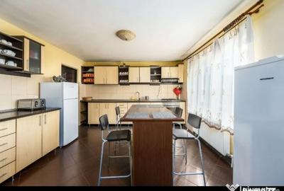 Apartament cu 9 camere decomandat în Mănăstirea Humorului - 11