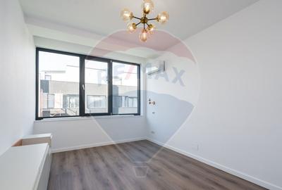 Casă cu 5 camere cu Teren 150 Mp în Central - 12