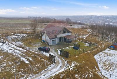 Casă cu 5 camere cu Teren 750 Mp în Orzeni - 13