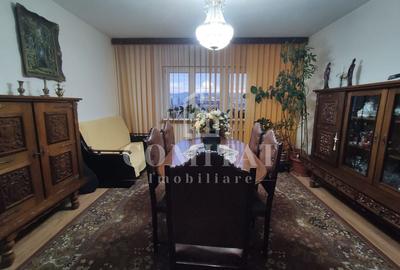 Apartament | 4 camere  | 94 mp | etaj intermediar | zona Farmec Apartament | 4 camere  | 94 mp | etaj intermediar | zona Farmec - 4