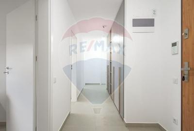 Apartament cu 3 camere decomandat, mobilat în Tractorul - 7