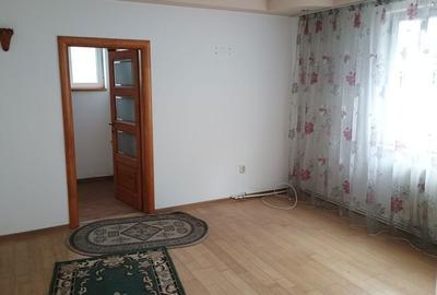Apartament cu 2 camere decomandat în Central - 4