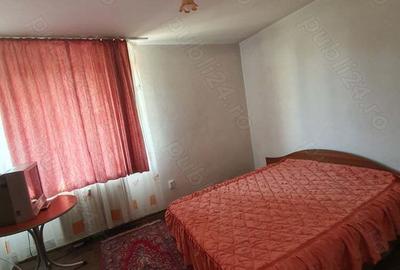 Proprietar,ultracentral(in apropiere de Universitate,Liceul Elena Cuza,Liceul Carol,utilat modest - 2