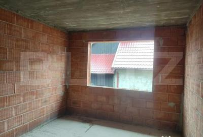 Casă cu 7 camere cu Teren 770 Mp în Marginea - 11