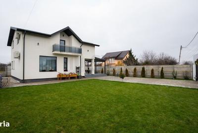 Casă cu 4 camere cu Teren 1742 Mp în Crevedia