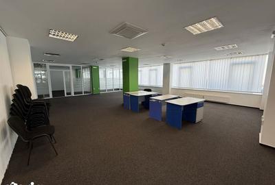 Spațiu comercial, de 140 mp, în Central - 2
