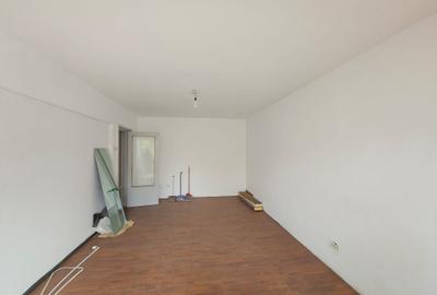 Apartament cu 3 camere decomandat în Lacul Tei - 1