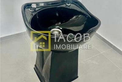 De inchiriat - Scaun/camera in incinta salonului, Zona Alecu Russo, Bacau - 3