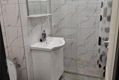 Apartament cu 2 camere semidecomandat în Micro III - 6