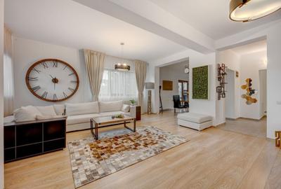 Casă individuală cu 5 camere cu Canalizare în Central - 31