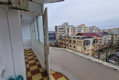 Apartament cu 3 camere semidecomandat în Central - 10
