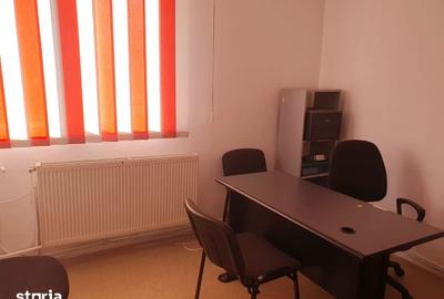 Spațiu comercial, de 37.99 mp, în Decebal - 6