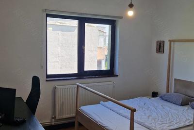 Apartament cu 3 camere semidecomandat în Central - 5