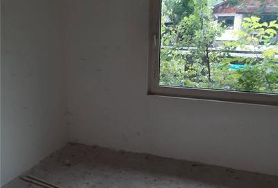 Casă cu Teren 552 Mp în Băiuț - 4