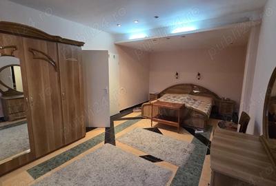 Casă cu 6 camere cu Canalizare în Girocului