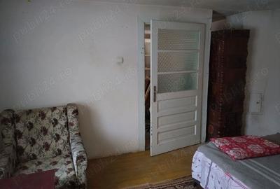 Casă cu 3 camere cu Teren 700 Mp în Central - 2