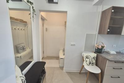 Apartament cu 2 camere semidecomandat, mobilat în Florilor - 22