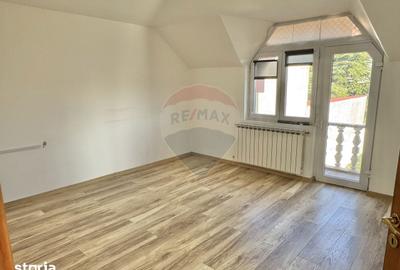 Casă cu 6 camere decomandat cu Teren 1000 Mp în Iosia