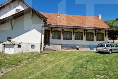 Casă cu 4 camere cu Teren 3166 Mp în Bejan